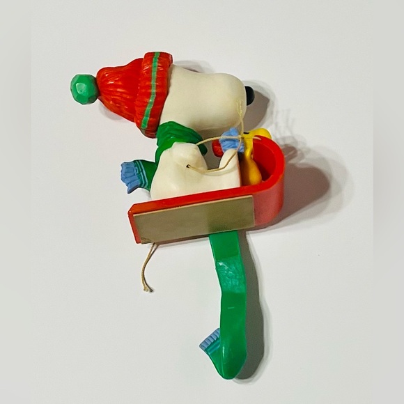 Vintage Hallmark Snoopy and Woodstock Stocking Holder 3/$25 - Picture 3 of 11
